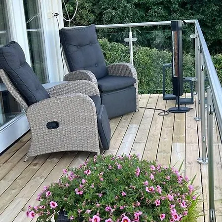 Eget Rom Og Bad Med Delt Kjokken, 15 Minutter Fra Trondheim Malvik