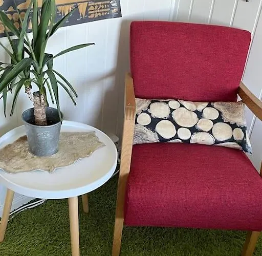 Eget Rom Og Bad Med Delt Kjokken, 15 Minutter Fra Trondheim *
